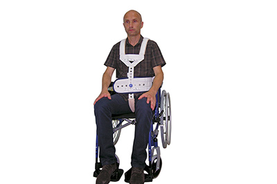 Dispositivos para imobilizar e manter os pacientes em poltronas e cadeiras de rodas
